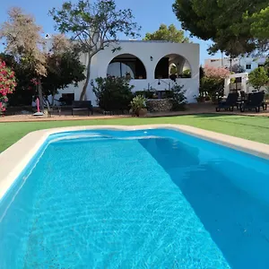 And Tennis Villa